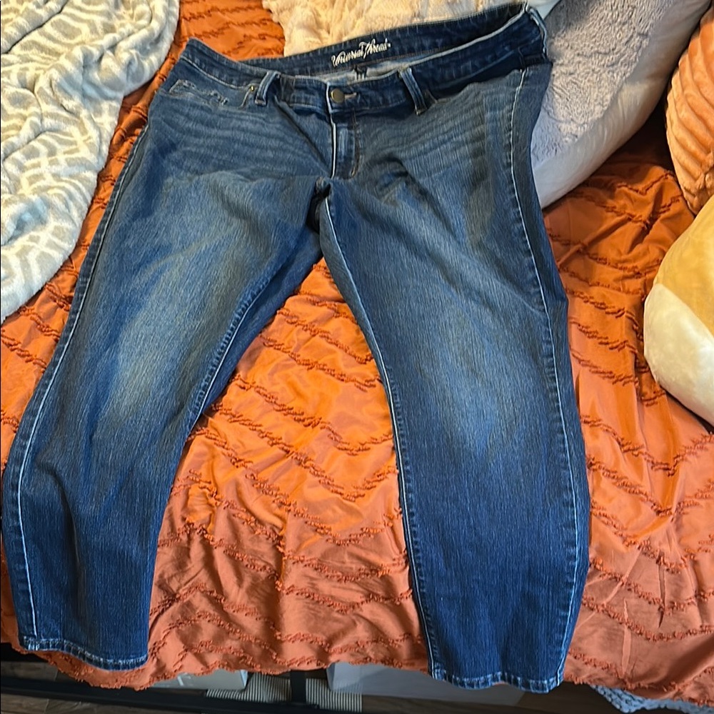 Universal Thread Classic Blue Jeans